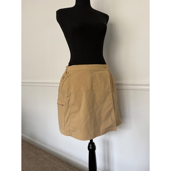 LLBean Women Tan Cargo Skort Skirt Shorts Size M Reg Elastic Waist Zip Pockets - Picture 2 of 8